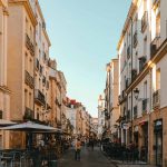Achat Nantes dans l'investissement immobilier dans une rue passante et typiquement nantais