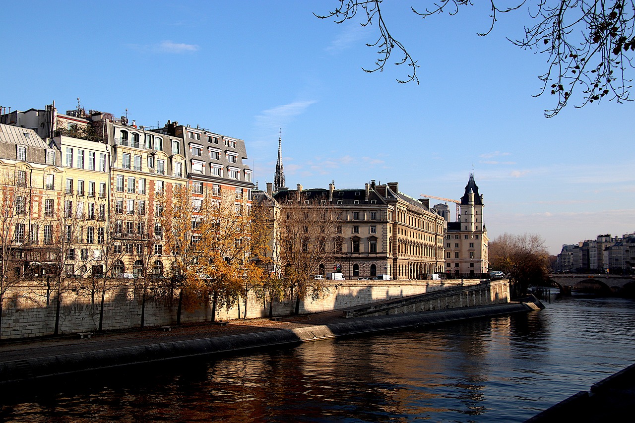investir en nu propriété-vue de la ville de Paris
