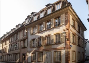 achat en nu propriété-immeuble ancien à Strasbourg