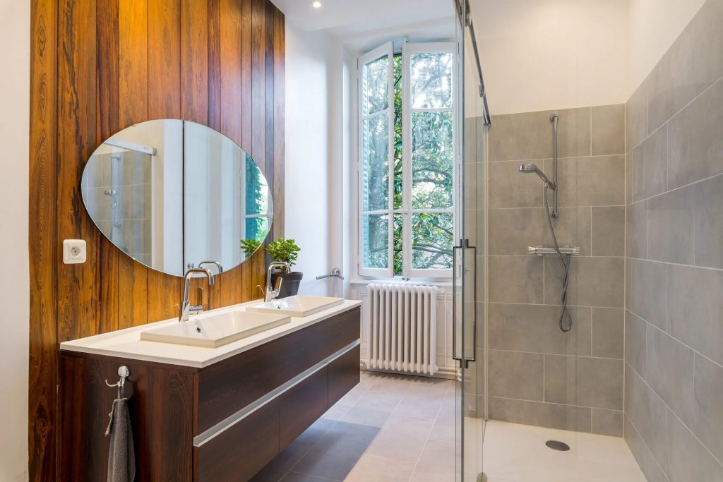 investissement lmnp-salle de bain rénové